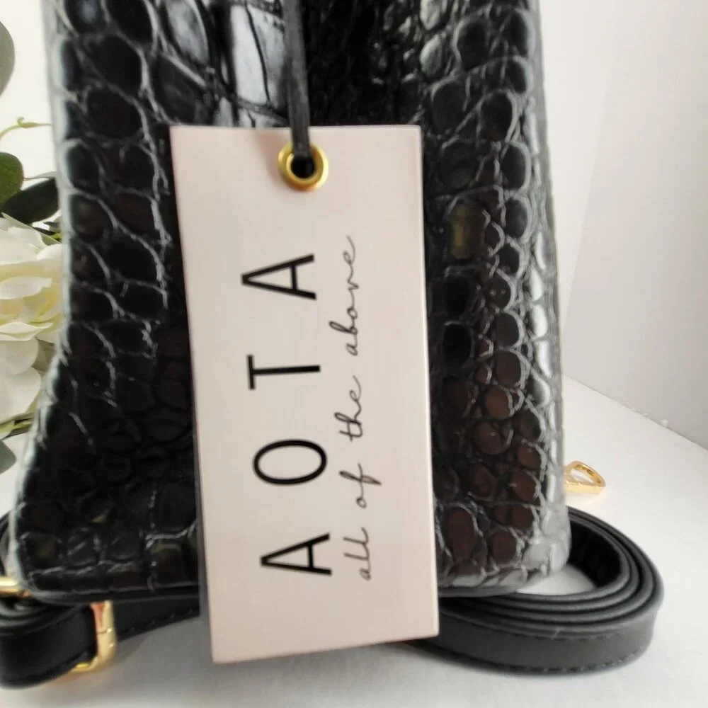 Aota Black Crocodile Pattern Vegan Leather Bucket Bag Gold Hardware & Adjustable - Picture 7 of 12